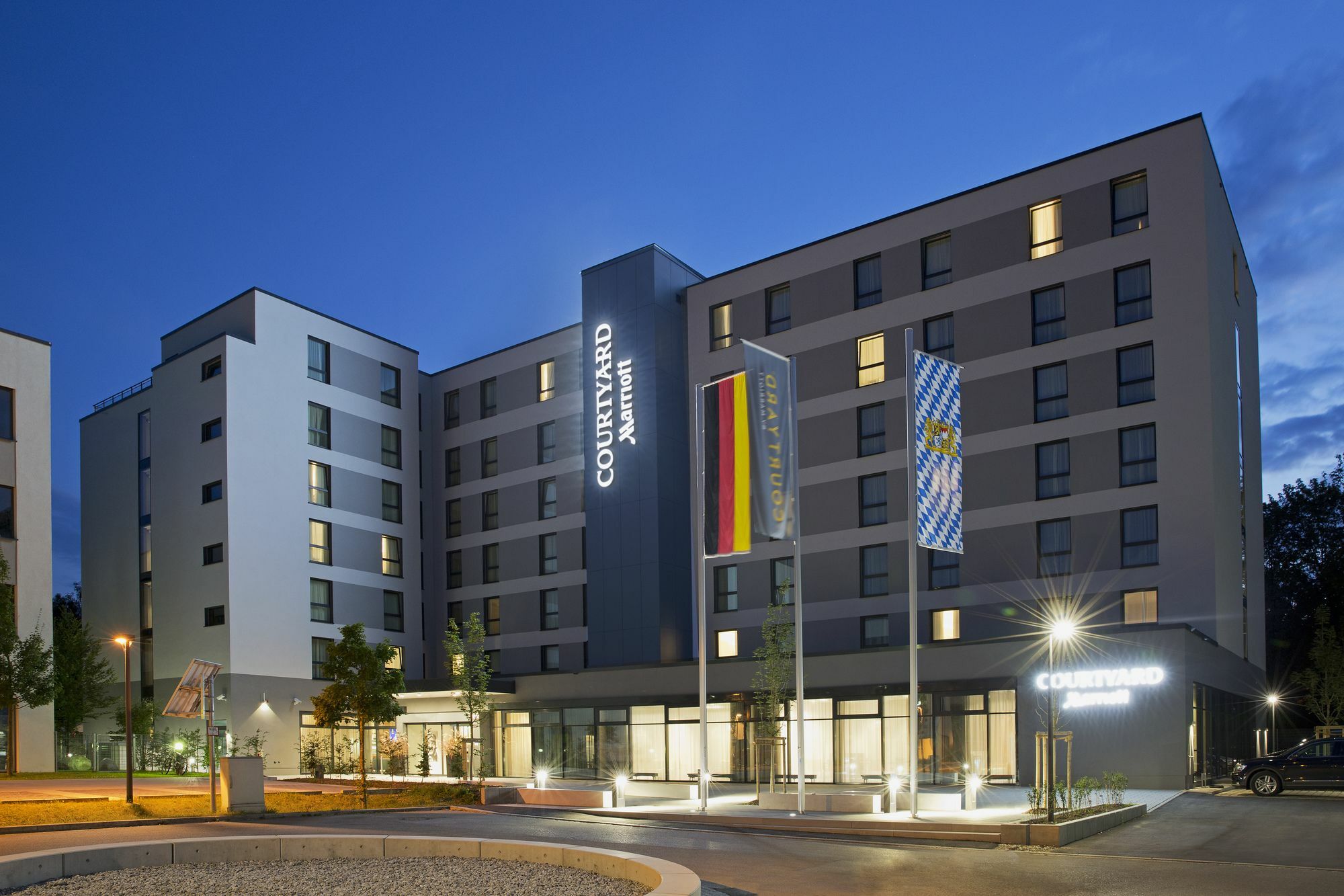 Courtyard By Marriott Oberpfaffenhofen Munich South Hotel Gilching Exterior foto